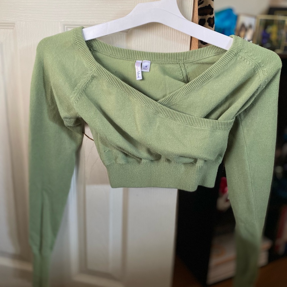 Juniors Anchor Blue Crop Top long sleeve size medium